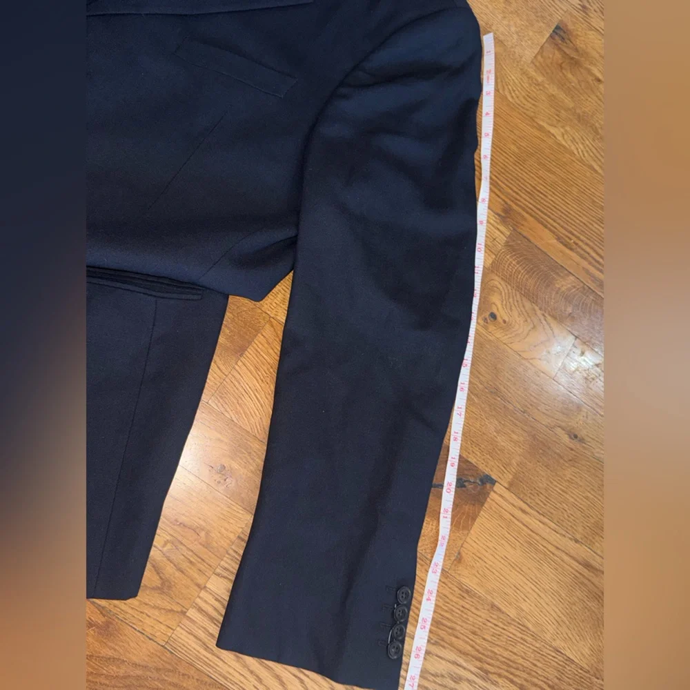 Armani Collezioni. Twill Textured Black Blazer. Size 44L.